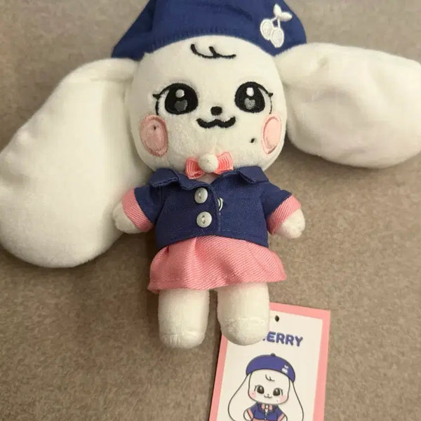 [BUNJANG] IVE Jang Wonyoung Cherry School Uniform Mini Doll Photocard / 아이브 장원영 체리 스쿨 교복 미니브 인형 양도 포카 교환