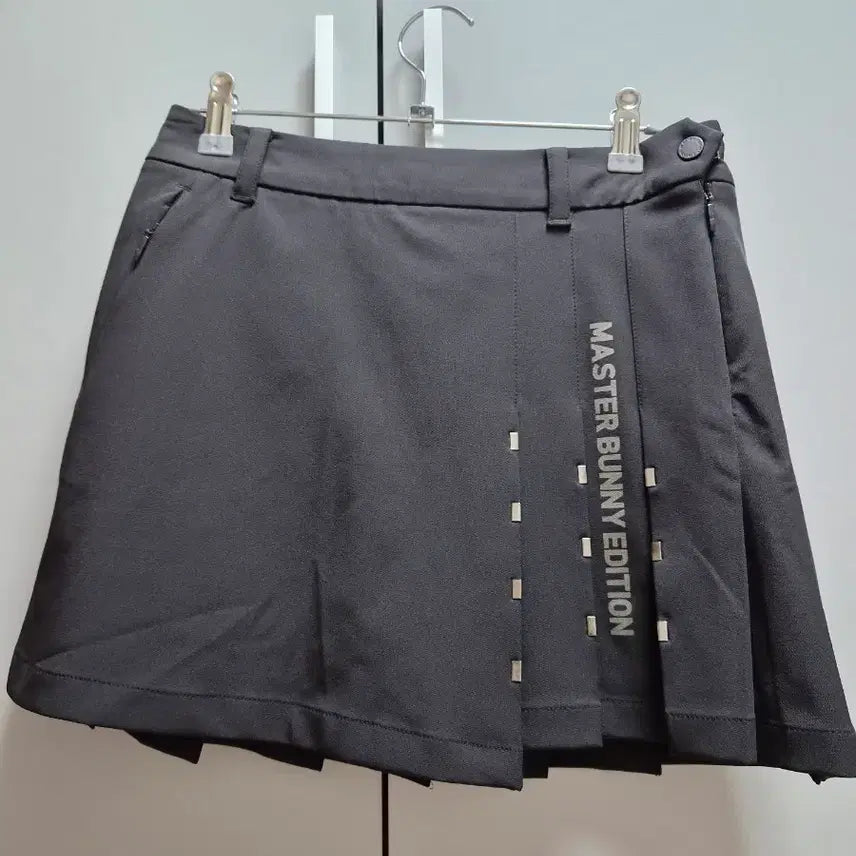 [BUNJANG] Master Bunny Edition Women's Black Skirt / 여성골프 마스터바니 에디션 스커트 블랙