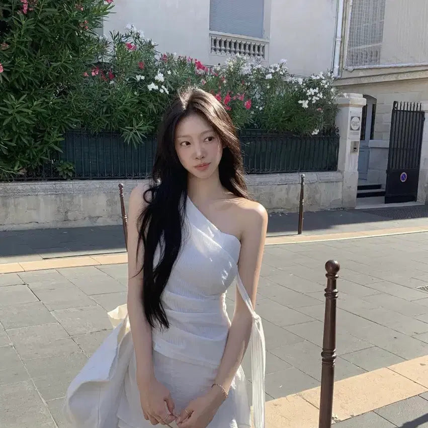 [BUNJANG] Leeds Sandy Asymmetrical Blouse (Ivory, S) / 리즈 더위시 leeds 샌디 언발 블라우스 s
