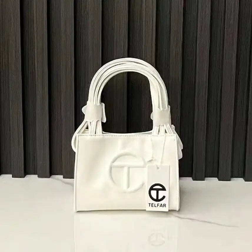 [BUNJANG]  Telfar Mini Tote Bag White / 새상품 텔파 미니 토트백 화이트 여성 미니가방 데일리백