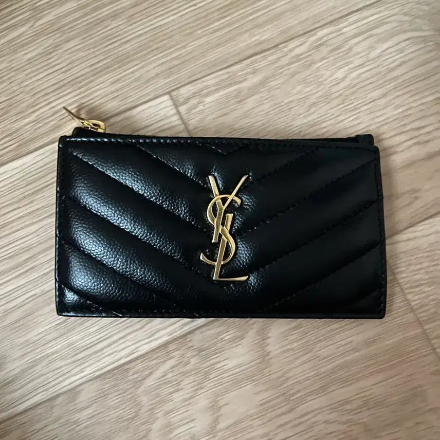 [BUNJANG] Saint Laurent Quilted YSL Logo Card Holder Black / 생로랑 카드지갑 블랙