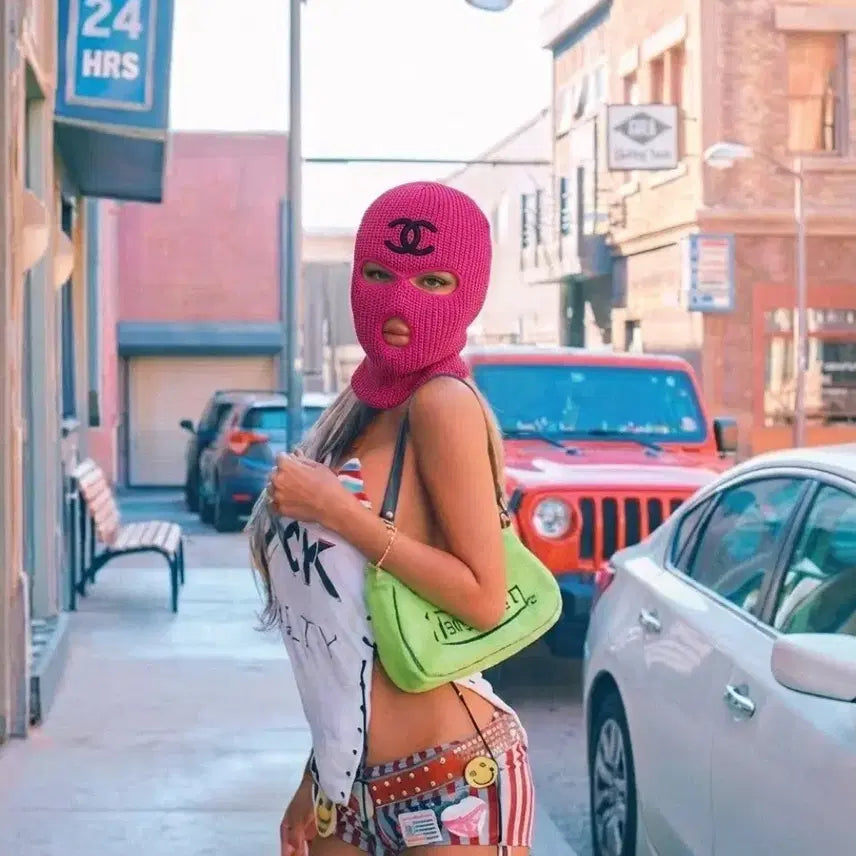 [BUNJANG] Designer CC Logo Balaclava / Designer Sporty  CC 로고 바라클라바 / 핑크 , 블랙