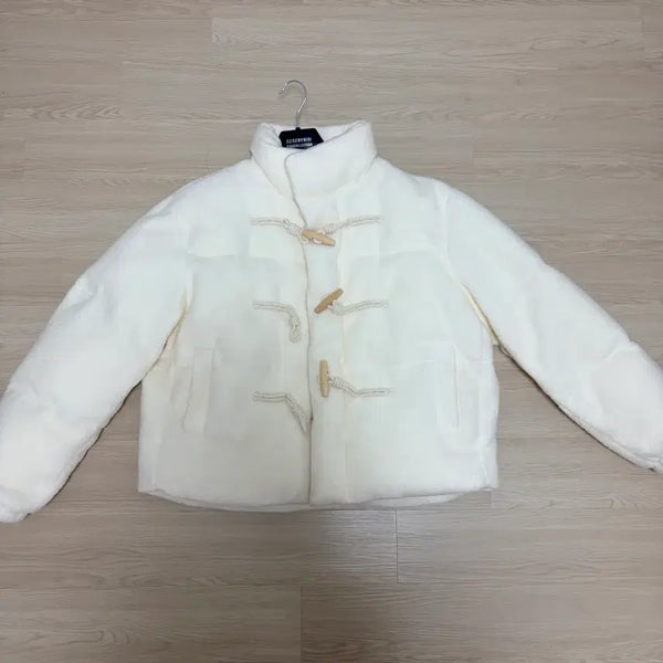 [BUNJANG] OIOI Boucle Short Padding Jacket / 오아이오아이 OIOI 부클 숏 패딩