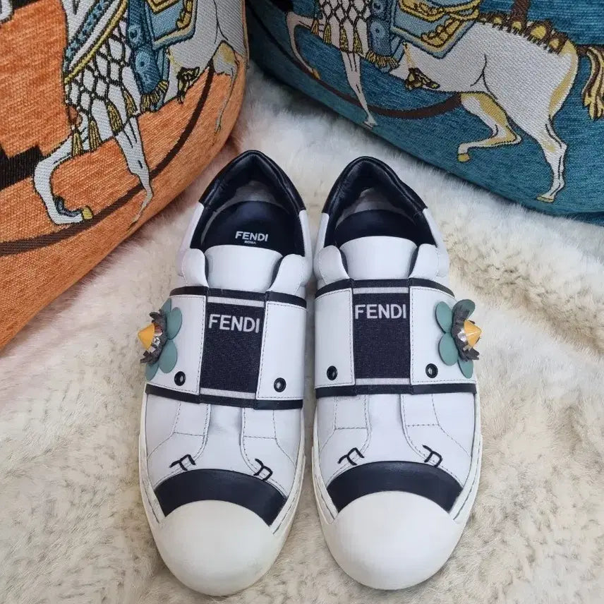 [BUNJANG] Fendi Flower Land Leather Sneakers / 정품) 펜디 플라워 랜드 스니커즈