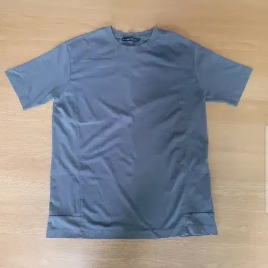 [BUNJANG] USENDEM Charcoal Gray T-shirt (L) / 급처]  유에스엔뎀반팔티. L