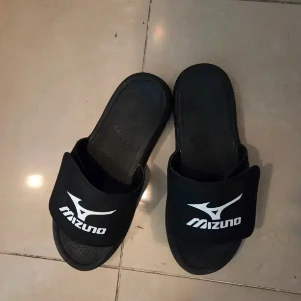 [BUNJANG] Mizuno Black Slippers Size 260 / 미즈노 슬리퍼 블랙 260