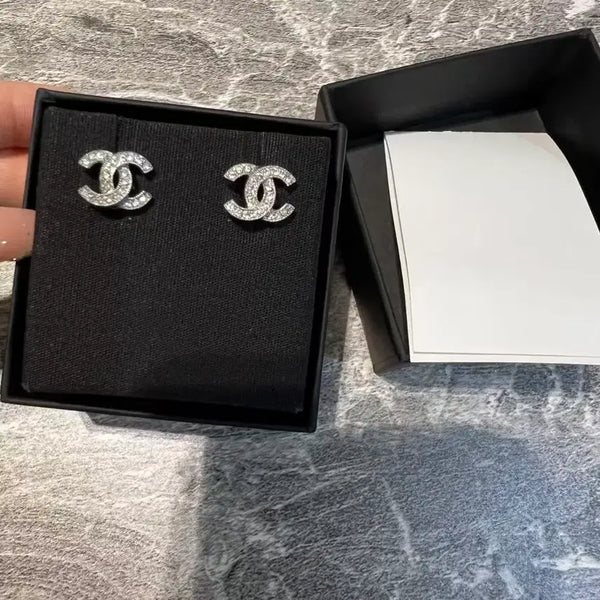 [BUNJANG] Chanel CC Logo Earrings Silver / 샤넬 CC 로고 귀걸이 실버