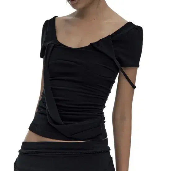 [BUNJANG] Kashiko Peek-a-Boo Top Black / Kashiko peek-a-boo top black 카시코 피카부탑