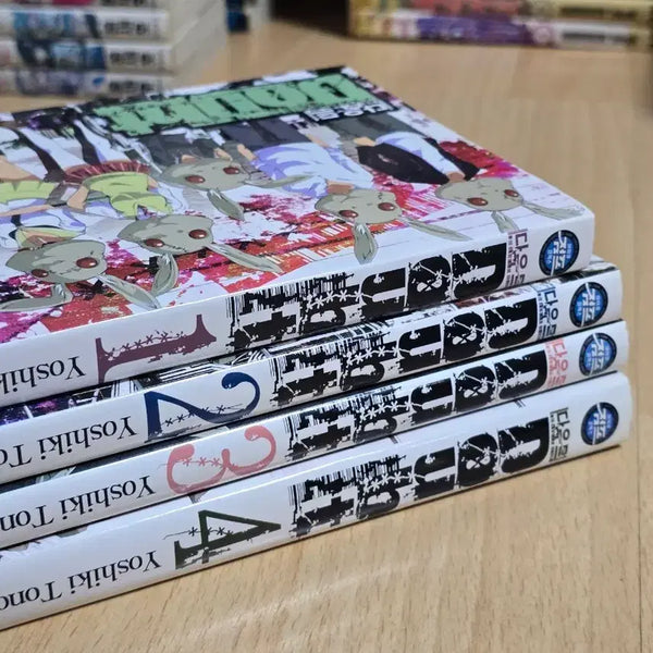 [BUNJANG] Doubt Manga Volumes 1-4 / 다우트 만화책 1~4권