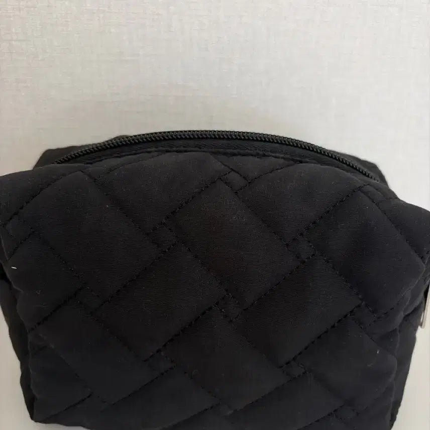 [BUNJANG] Quilting Pouch / 에이블리 퀄팅 파우치