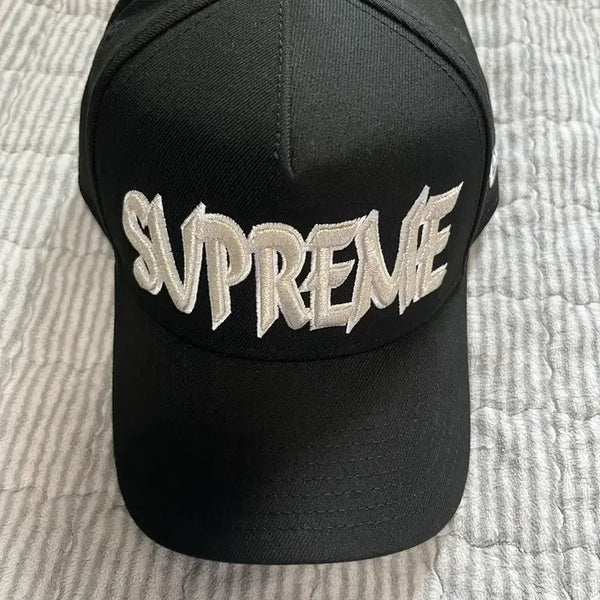 [BUNJANG] Supreme Spellout New Era Cap Black / 슈프림 스펠아웃 뉴에라 블랙
