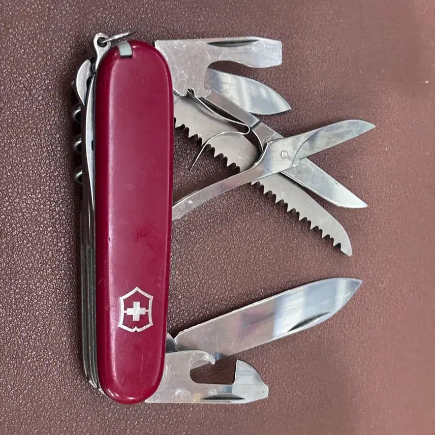 [BUNJANG] Victorinox Huntsman Medium Multitool Red / 빅토리녹스 헌츠맨 미디움멀티툴 맥가이버칼 레드