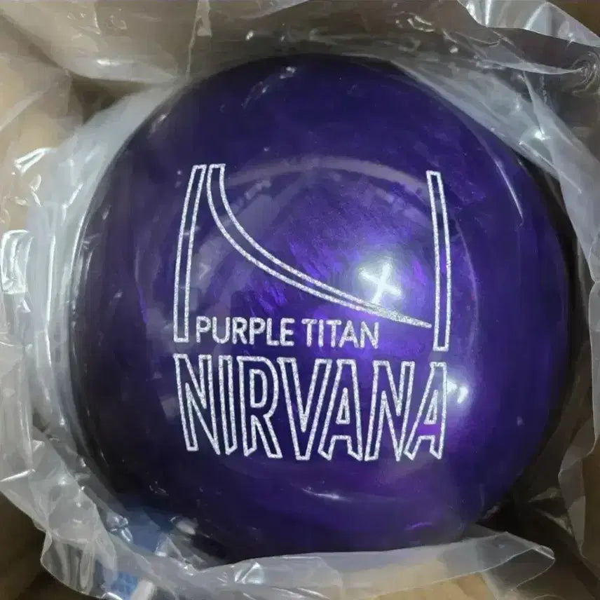 [BUNJANG] Brunswick Nirvana Purple Titan Official Bowling Ball 15.2 lbs / 택배무료 15.2파운드 공인구 브런스윅 너바나 퍼플 타이탄 새볼링공