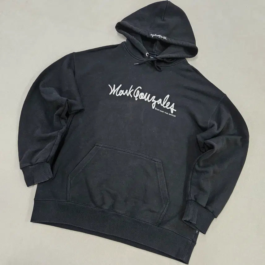 [BUNJANG] Mark Gonzales Signature Black Hoodie / M 마크곤잘레스 시그니처 블랙 후드티 0722Y