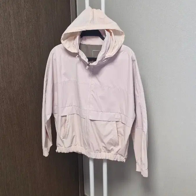 [BUNJANG] K2 Women's Gore-Tex Lightweight Hooded Jacket Pink (Size 95) / K2(여성오버핏95) 고어텍스 간절기 여성바람막이 후두쟈켓연핑크