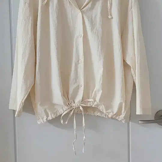 [BUNJANG] Ivory Crisp Hooded Jumper / 아이보리 바스락 후드 점퍼