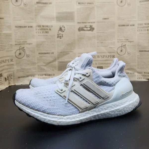 [BUNJANG] Adidas Ultraboost Sneakers / 아디다스 울트라부스트 운동화 235