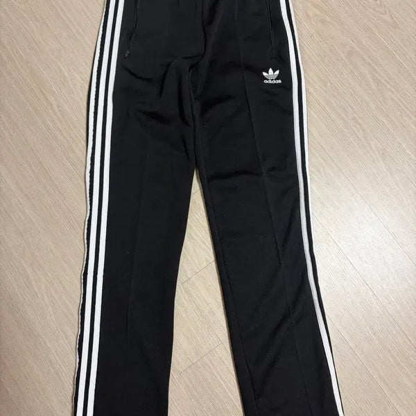 [BUNJANG] Adidas 3-Stripes Training Pants Black / 아디다스 삼선 트레이닝 바지 블랙