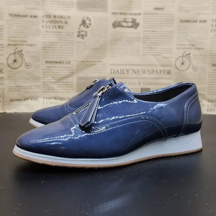 [BUNJANG] Bijou & Vanho Women's Daily Enamel Loafers / 비제바노 여성 데일리 애나멜 로퍼 235