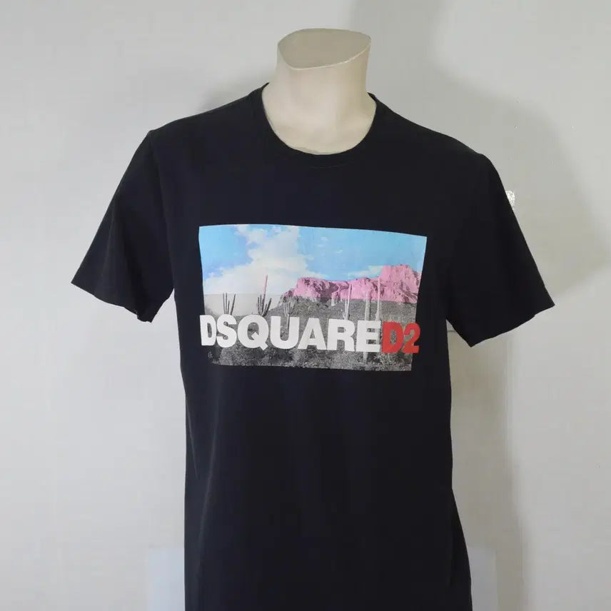 [BUNJANG] DSquared2 Men's Round Neck Short Sleeve T-Shirt (Size 105) / 디스퀘어드2/남/반팔/스판/라운드티/105