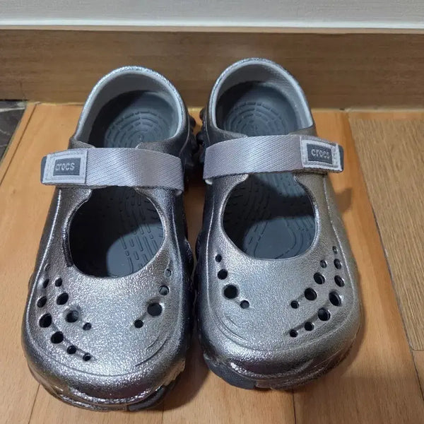 [BUNJANG] Crocs Mary Jane Shoes (US Women's 6 / KR 220mm) / 크록스 메리제인220