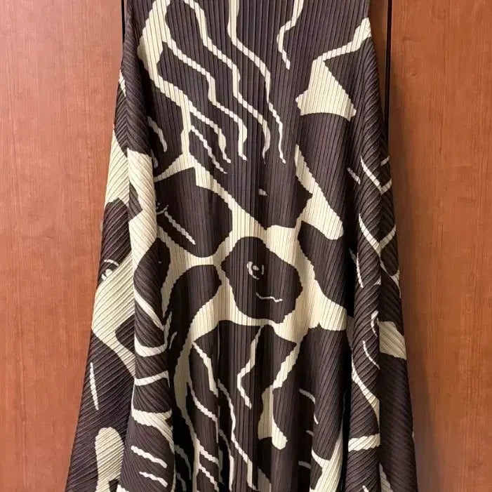 [BUNJANG] Pleated Long Dress / 플리츠 롱 원피스