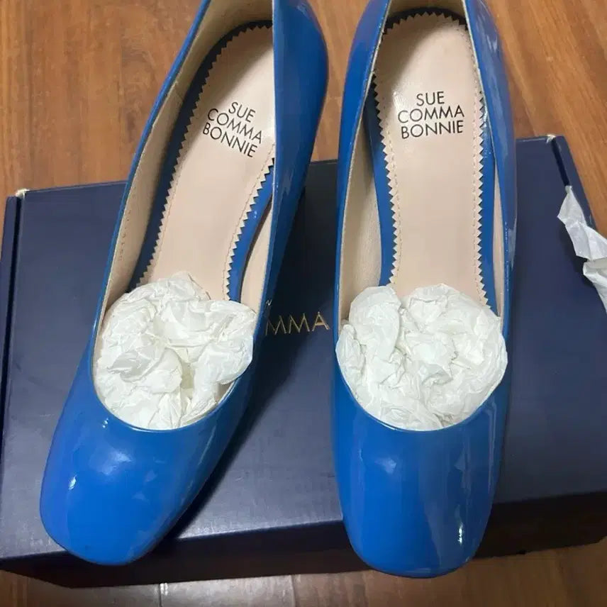 [BUNJANG] SUECOMMA BONNIE Blue Patent Leather Heels / 슈콤마보니 블루 에나멜 힐