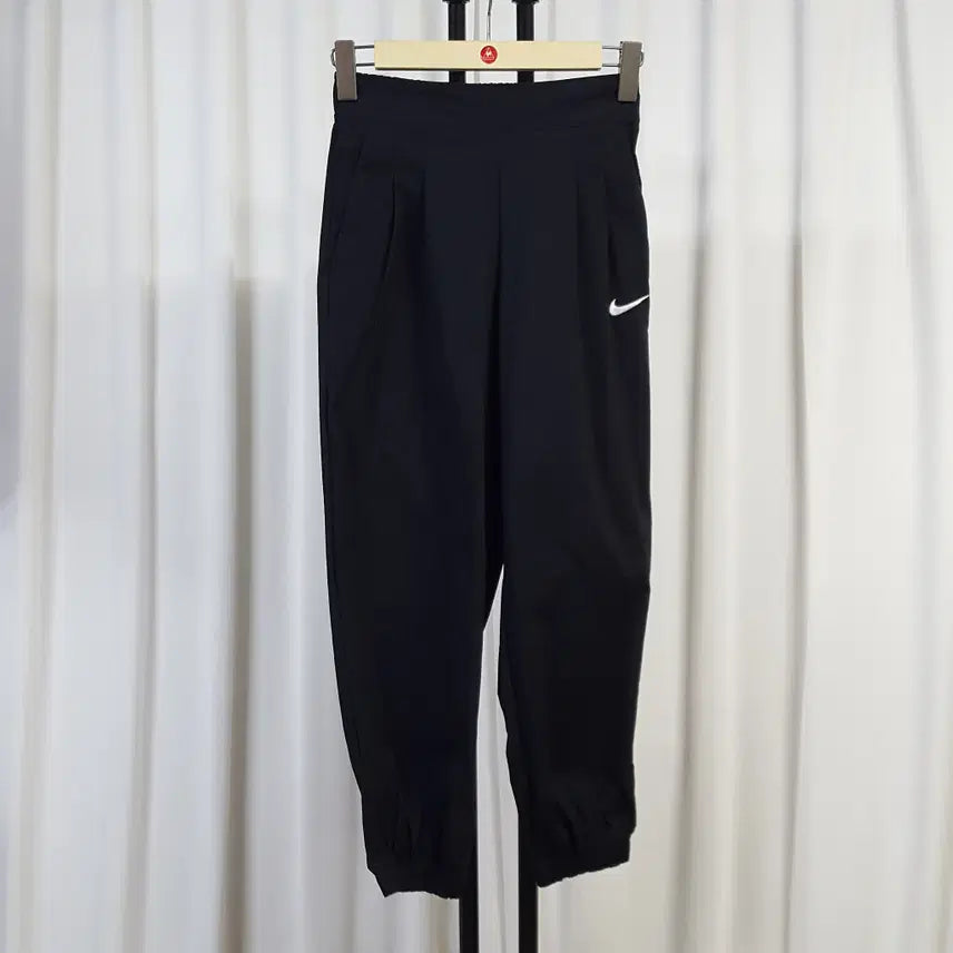 [BUNJANG] Nike Sportswear Icon Clash Women's Woven Jogger Pants (Size 27) / 21년 나이키 여성 스포츠웨어 아이콘 클래쉬 우먼스 우븐 조거 팬츠 27추천 오일장