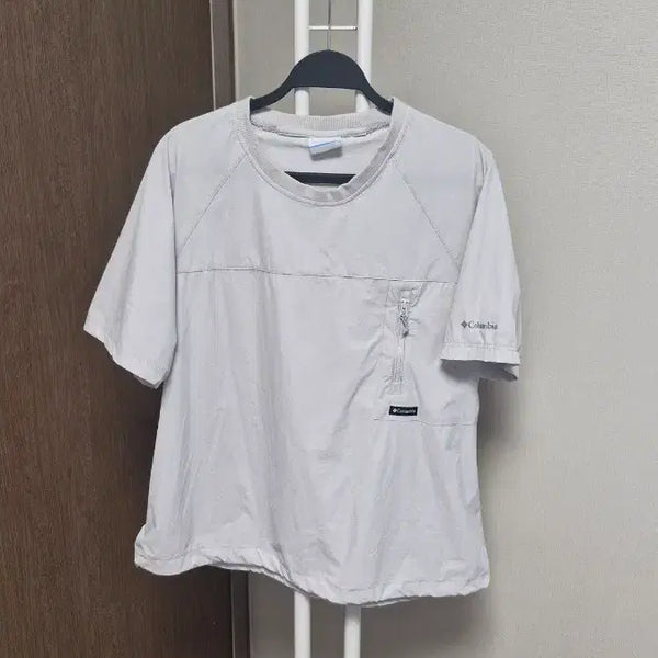 [BUNJANG] Columbia Light Gray Short-Sleeve Windbreaker T-Shirt XL / 컬럼비아(XL/105) 반팔 바람막이티셔츠 라이트그레이