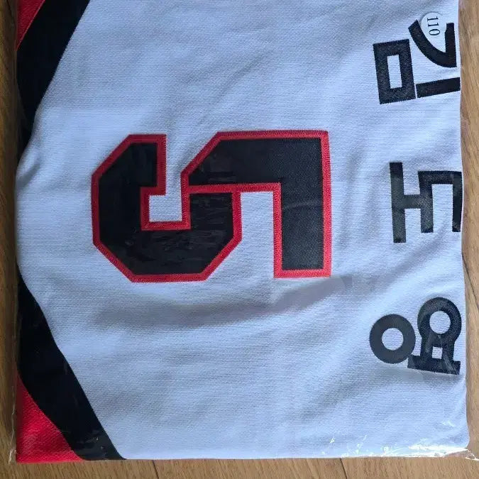 [BUNJANG] Kia Kim Do-young 26 Authentic Home Jersey (Size 110) / 기아 김도영 26어센틱 110 자수 홈유니폼