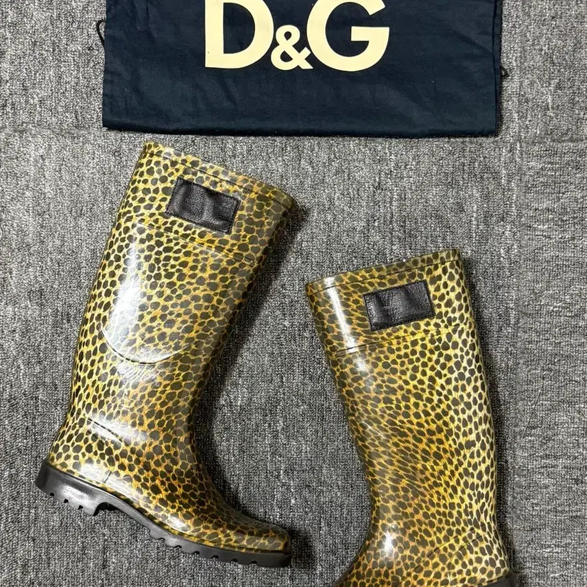 [BUNJANG] Dolce & Gabbana Leopard Pattern Knit Cuff Rain Boots / 돌체앤가바나 레오파드 패턴 레인부츠