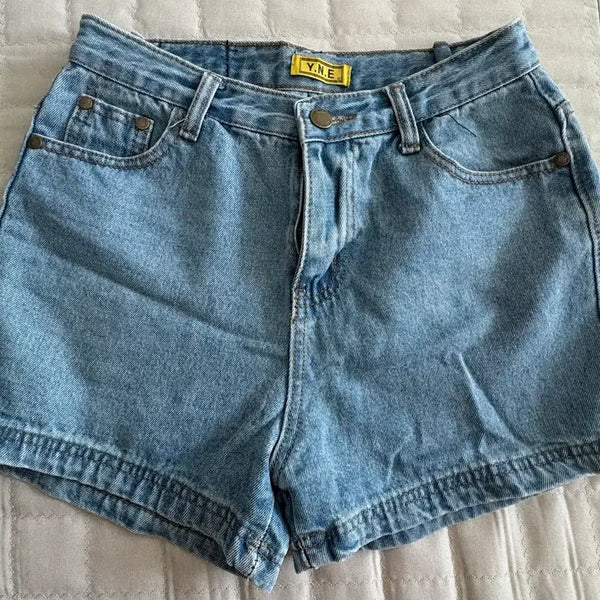 [BUNJANG] Light Wash Denim Shorts / 연청 데님 숏팬츠