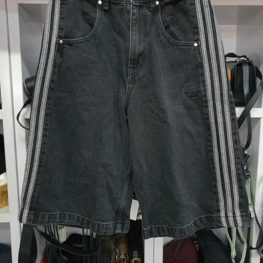 [BUNJANG] Adidas Denim Firebird Shorts / 아디다스 데님 파이어버드 숏팬츠 둘레74