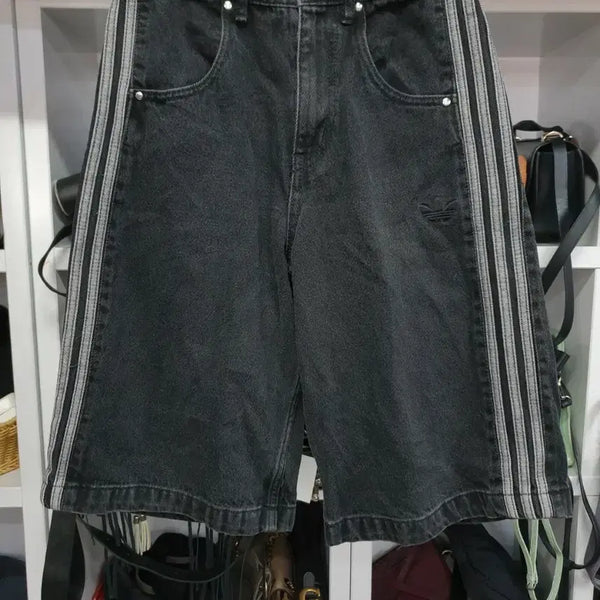 [BUNJANG] Adidas Denim Firebird Shorts / 아디다스 데님 파이어버드 숏팬츠 둘레74