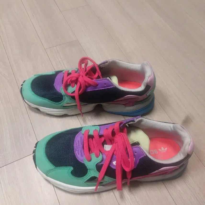 [BUNJANG] Adidas Falcon Multicolor Sneakers / 아디다스 팔콘 멀티컬러 운동화
