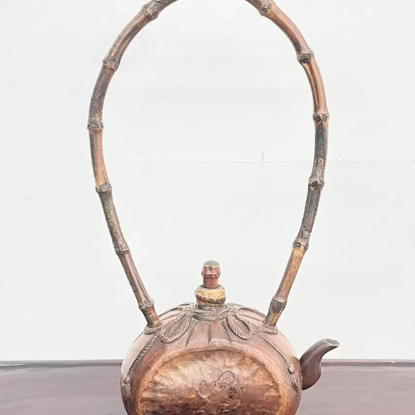 [BUNJANG] Vintage Teapot with Engraved Hanja / 주전자