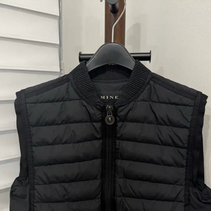 [BUNJANG] MINE Goose Down Lightweight Padded Vest / 마인 MINE 구스다운 경량 패딩 베스트