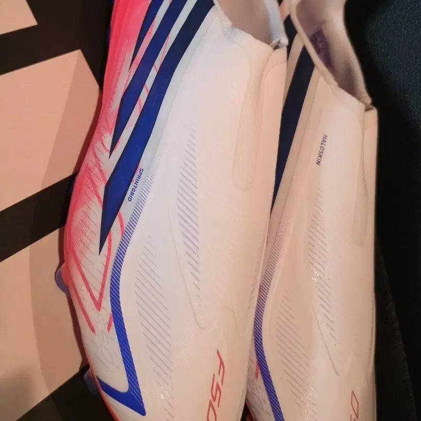 [BUNJANG] Adidas F50 Hyperfast Laceless FG Soccer Cleats / F50 하이퍼패스트 리그 레이스리스 FG 판매