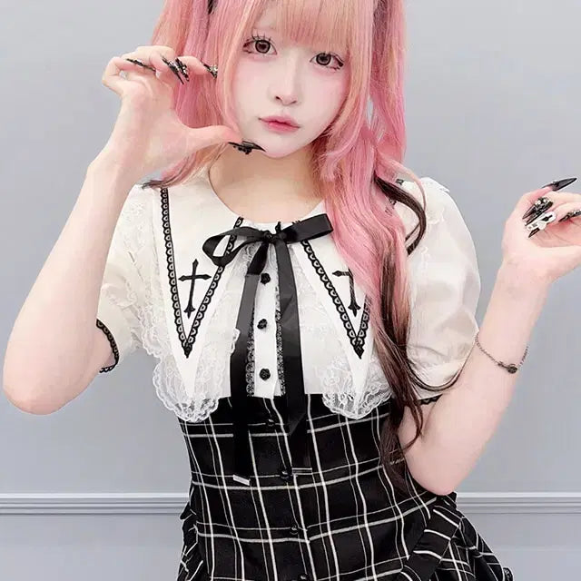 [BUNJANG] MARS Bustier-Style Short-Sleeve Blouse with Cross Embroidery / MARS 마즈 크로스 자수 뷔스티에풍 반팔 블라우스