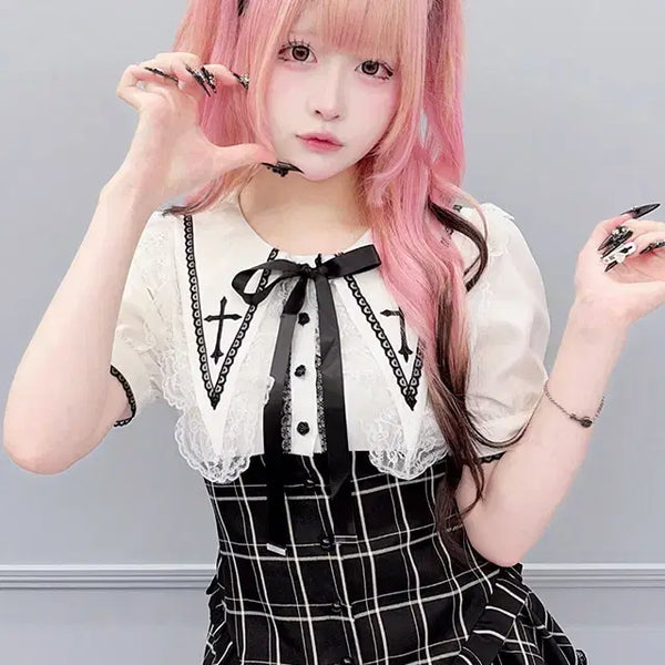 [BUNJANG] MARS Bustier-Style Short-Sleeve Blouse with Cross Embroidery / MARS 마즈 크로스 자수 뷔스티에풍 반팔 블라우스