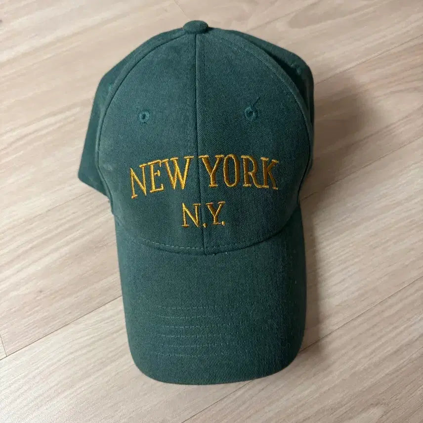 [BUNJANG] New York Embroidery Ball Cap Green / 뉴욕 자수 볼캡 그린