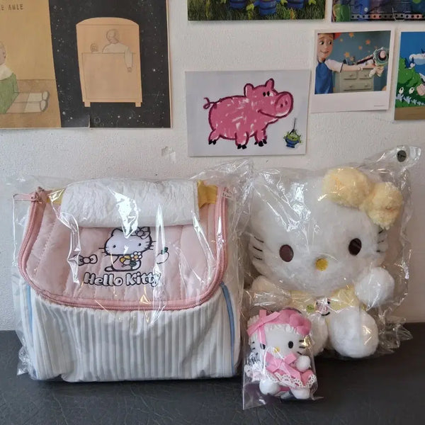 [BUNJANG] Hello Kitty House Pouch and Doll Bundle Set / 키티하우스 피우치와 키티 인형 세트 일괄