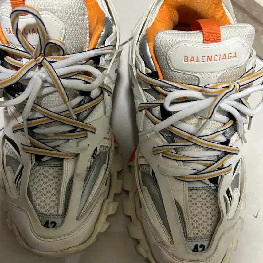 [BUNJANG] Balenciaga Track Shoes White/Orange (Size 260) / 발렌시아가 트랙슈즈 260사이즈