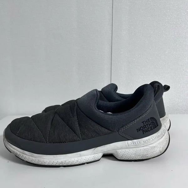 [BUNJANG] The North Face Padded Slip-On Winter Shoes (Size 270) / 노스페이스 슬립온 패딩 방한화(270)