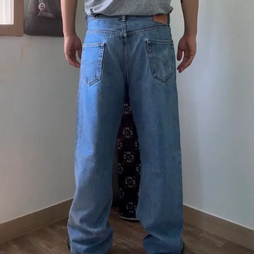 [BUNJANG] Levi's 560 Relaxed Fit Tapered Leg Jeans 30-34 Waist / 리바이스 550 36x32 와이드핏