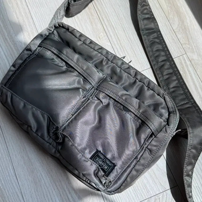 [BUNJANG] Porter Tanker Shoulder Bag Silver (S) / porter 탱커 숄더백 실버 (S)