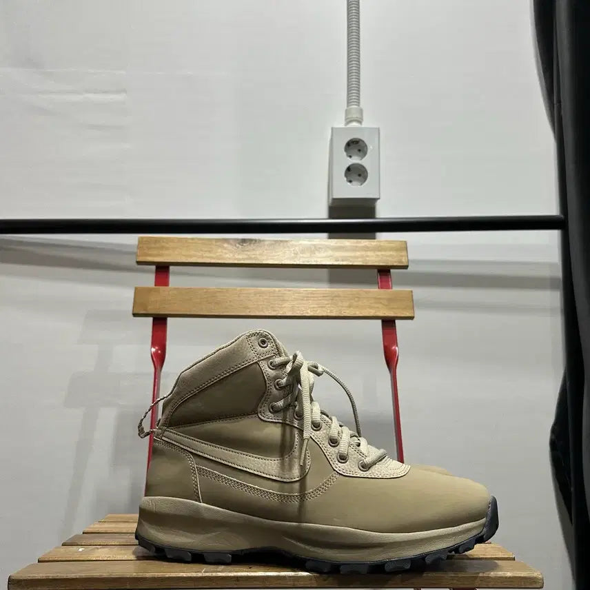 [BUNJANG] Nike Manoa Dom Boots (Men's) / 280) 나이키 부츠 남성 남자 워커 마노아돔 카키
