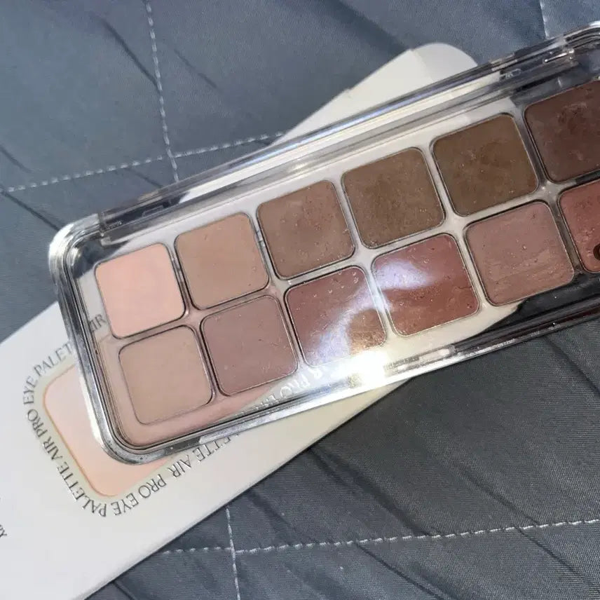 [BUNJANG] Clio Pro Eye Palette 03 Mute Library / 클리오 프로 아이 팔레트 03 뮤트 라이브러리