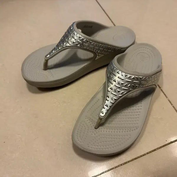 [BUNJANG] Crocs Silver Sandals / 크록스 샌들 실버