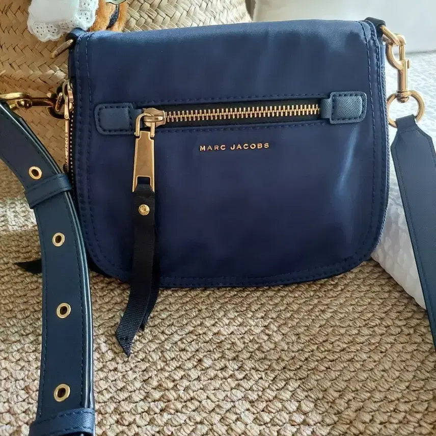 [BUNJANG] Marc Jacobs Navy Nylon Crossbody Bag / 마크제이콥스 크로스백 네이비